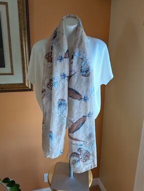 New Caracol Light Taupe Feather Print Scarf with Blue Accents 100% Polyester